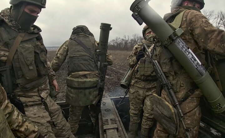 Rosyjscy żołnierze na froncie w Donbasie / autor: PAP/EPA/RUSSIAN DEFENCE MINISTRY PRESS SERVICE