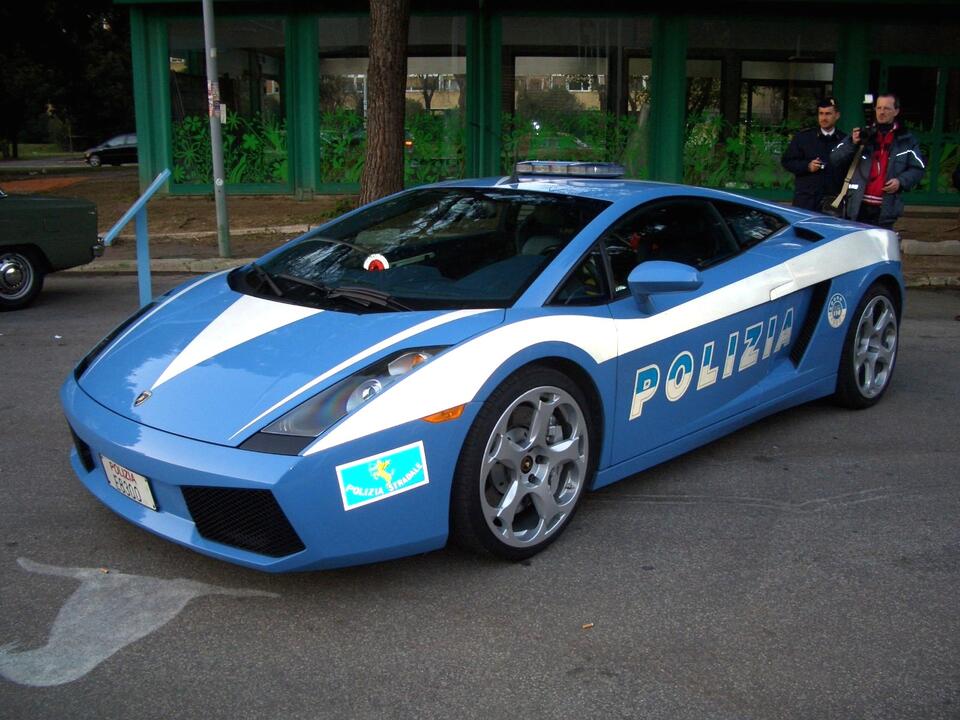 Radiowóz włoskiej policji państwowej. Fot. Wikipedia
