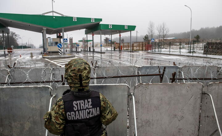 zamknięte przejście graniczne z Białorusią w Kuźnicy / autor: fotoserwis PAP