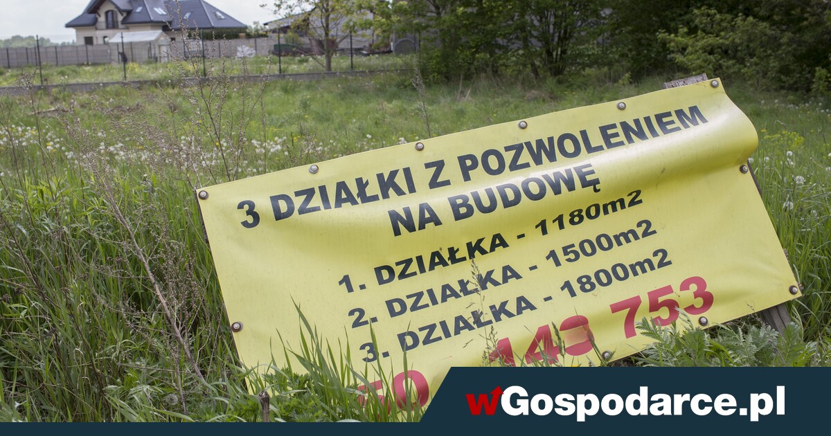 Kupujesz działkę? Wiosna bezlitośnie obnaży jej wady