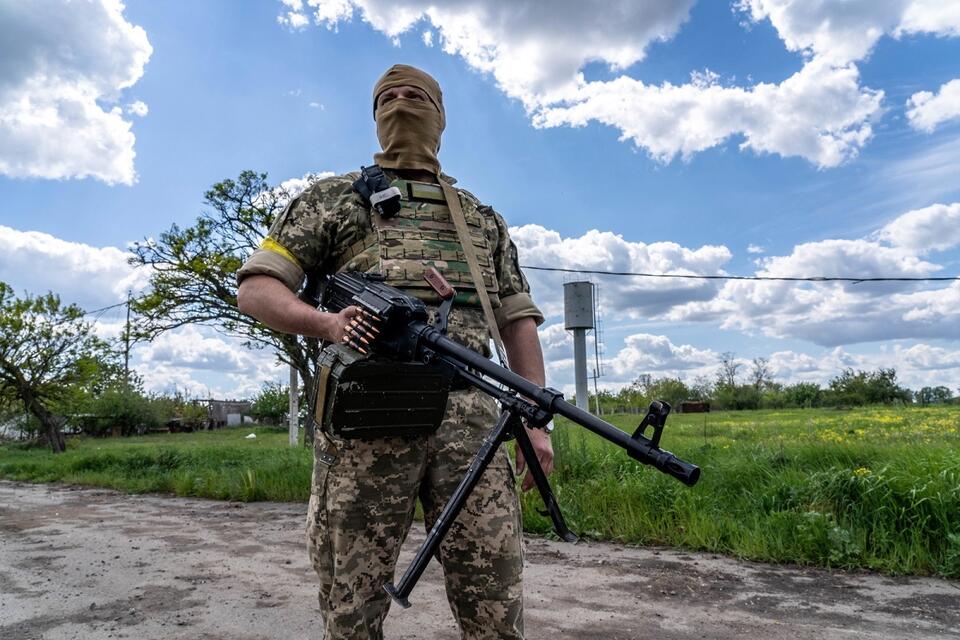 ukraiński żołnierz / autor: PAP/Mykola Kalyeniak