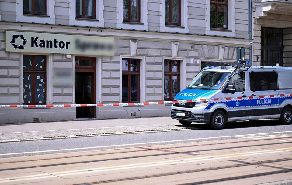 Napad na kantor w Łodzi / autor:  PAP/Łukasz Szeląg