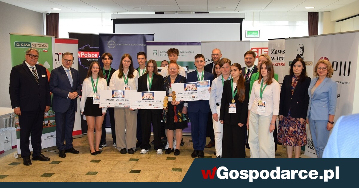 Młodzi mistrzowie ekonomii nagrodzeni