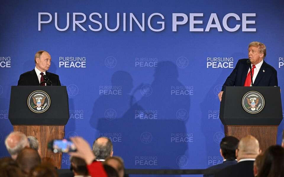 Władimir Putin i Donald Trump w Anchorage  / autor: PAP/EPA/SERGEY BOBYLEV/SPUTNIK/KREMLIN POOL / POOL