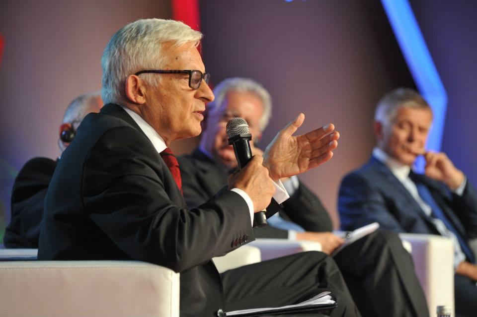 Fot. Profil Jerzego Buzka na FB