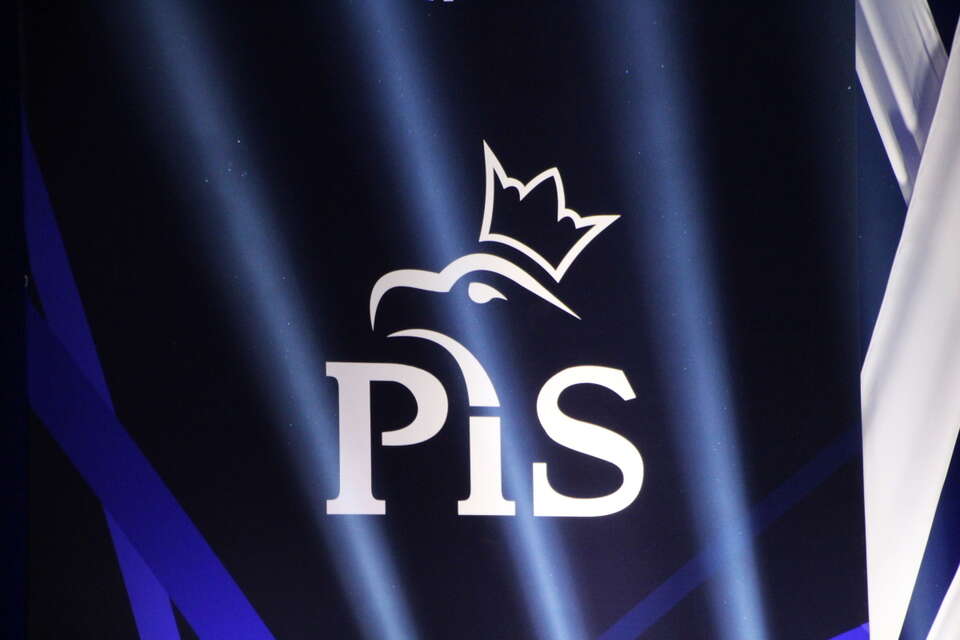 SONDAŻ. Jaka przyszłość czeka Prawo i Sprawiedliwość?