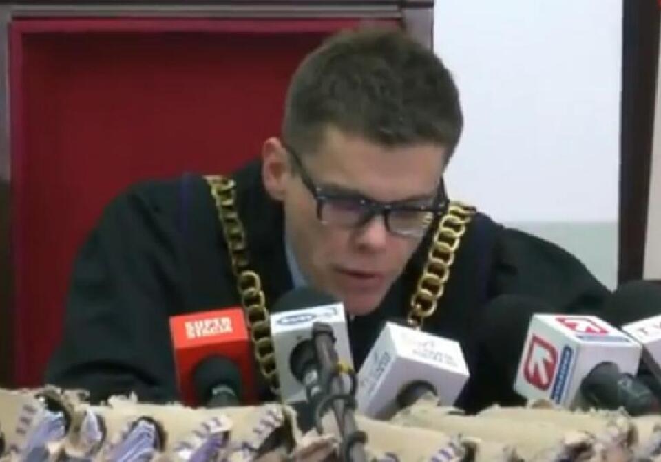 fot. PAP/Tomasz Gzell