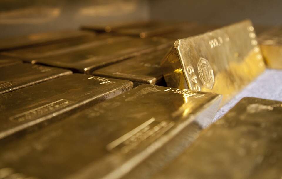 Cena złota pobiła rekord! Eksperci przewidują dalsze wzrosty