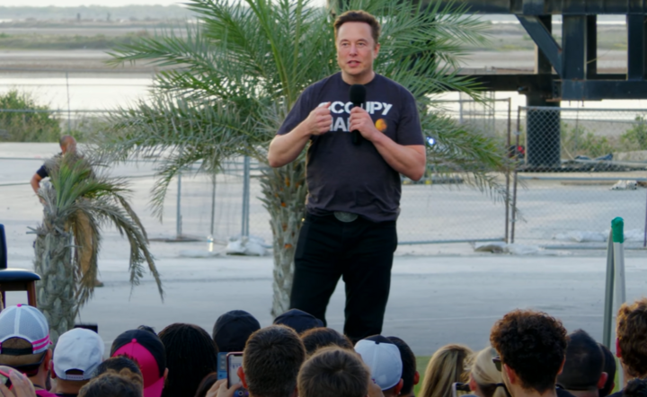 Elon Musk / autor: SpaceX/YouTube-Screen