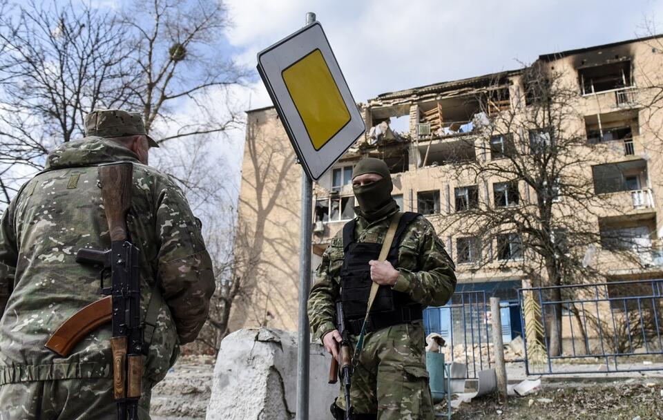 Ukraina pod rosyjskim ostrzałem / autor: PAP/EPA/OLEG PETRASYUK