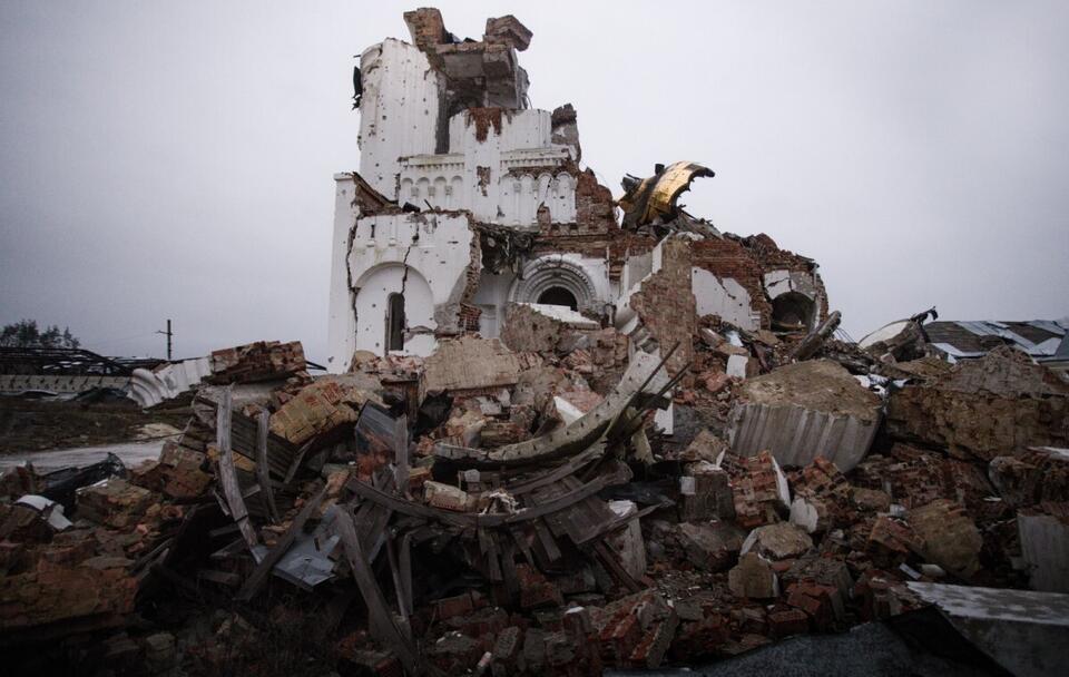 Ruiny klasztoru św. Jerzego w obwodzie charkowskim / autor: PAP/Eugene Titov