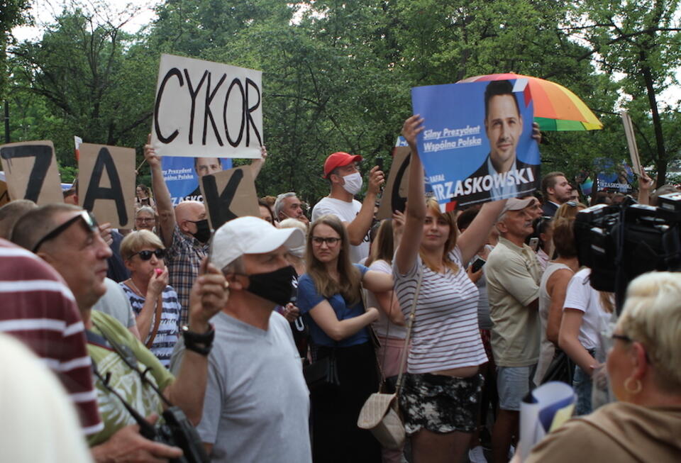 2 lipca 2020 - Nowa Sól, demonstrują przeciwnicy Andrzeja Dudy / autor: M. Czutko/Fratria