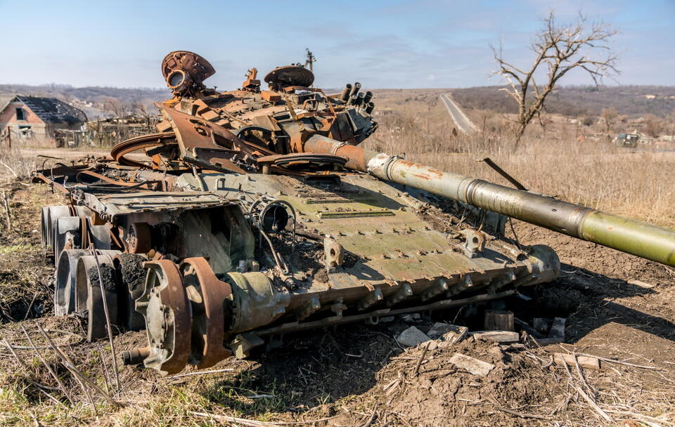 Zniszczony czołg na Ukrainie / autor: Fratria