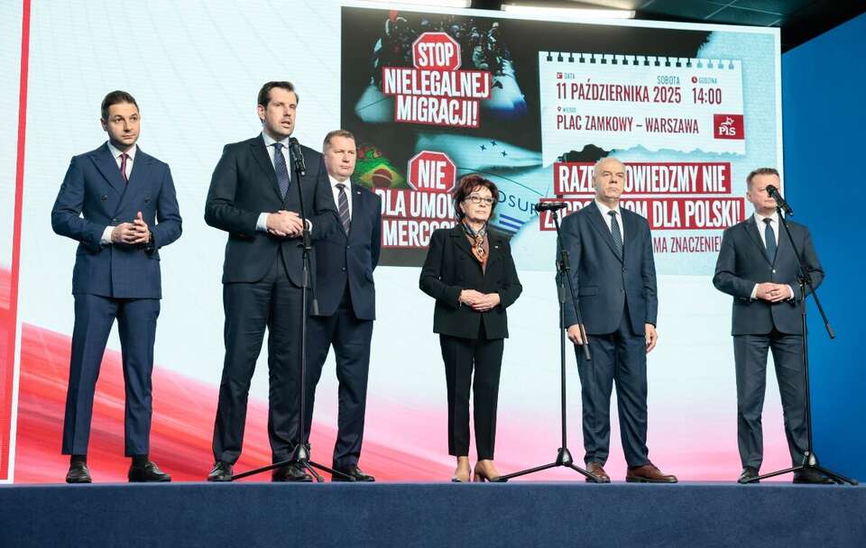 Politycy PiS  / autor: PAP/Szymon Pulcyn