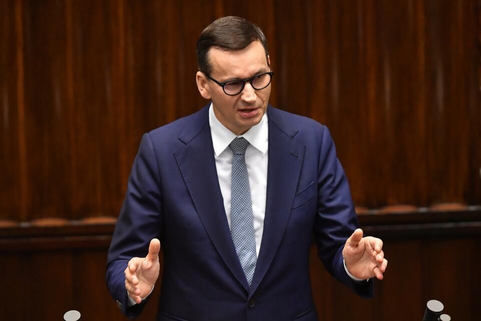 Premier Mateusz Morawiecki na sali obrad Sejmu w Warszawie w trzecim dniu posiedzenia. / autor: PAP/Radek Pietruszka