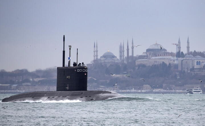 Rosyjski okręt podwodny, Turcja / autor: EPA/PAP