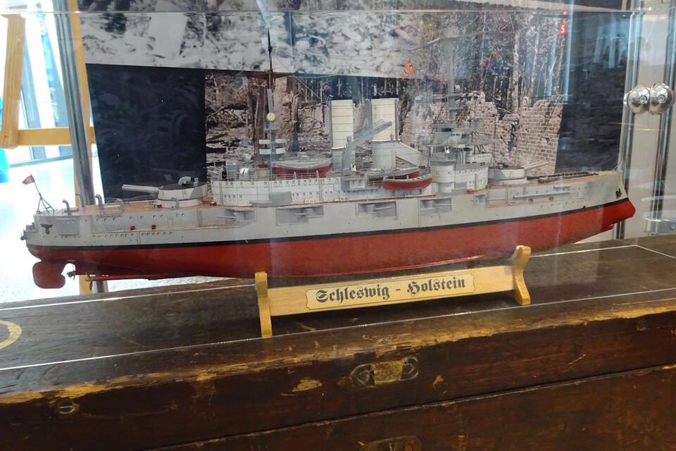 Schleswig-Holstein, model w Muzeum Marynarki Wojennej w Gdyni / autor: Fratria 