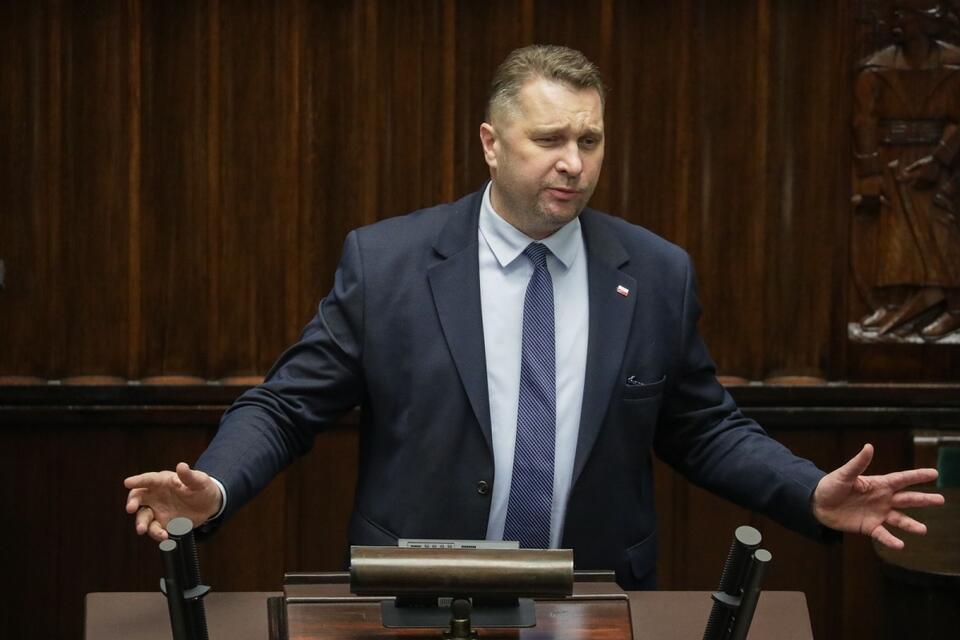  Poseł PiS Przemysław Czarnek na sali obrad Sejmu / autor: PAP/Tomasz Gzell