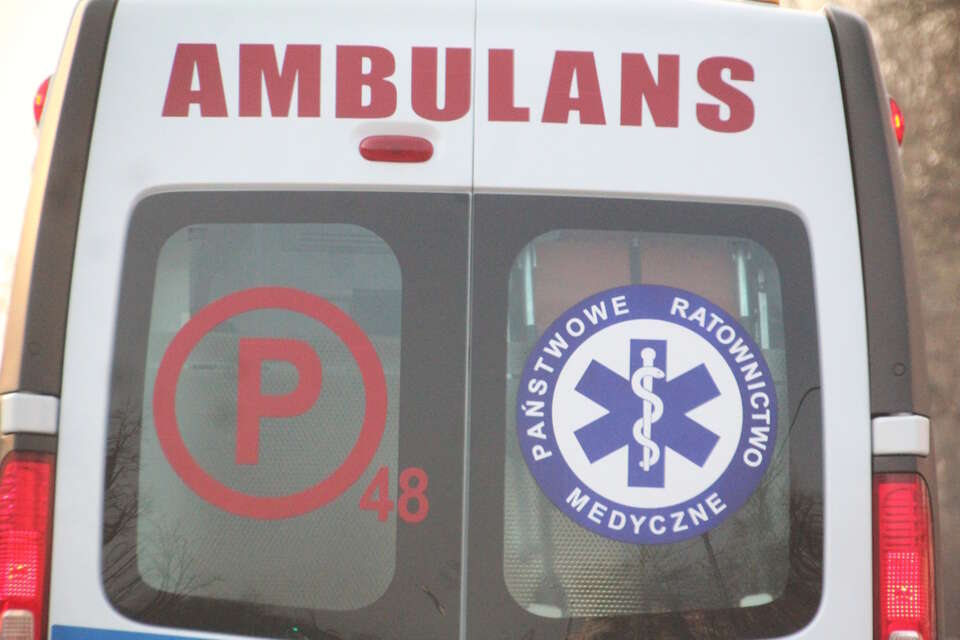 Tragedia w jednym z lokali wyborczych w Krakowie / autor: Fratria