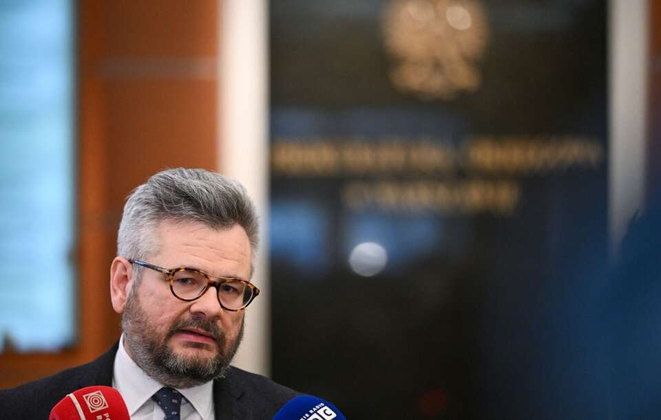 Przeprowadzono sekcję zwłok kilkumiesięcznego dziecka znalezionego w mieszkaniu przy ul. Modzelewskiego / autor: PAP/Radek Pietruszka