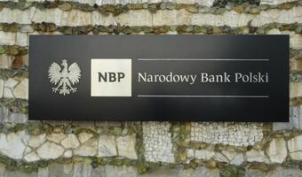 NBP: Poluzowanie polityki pieniężnej zwiększy PKB o 1,1 pkt proc.