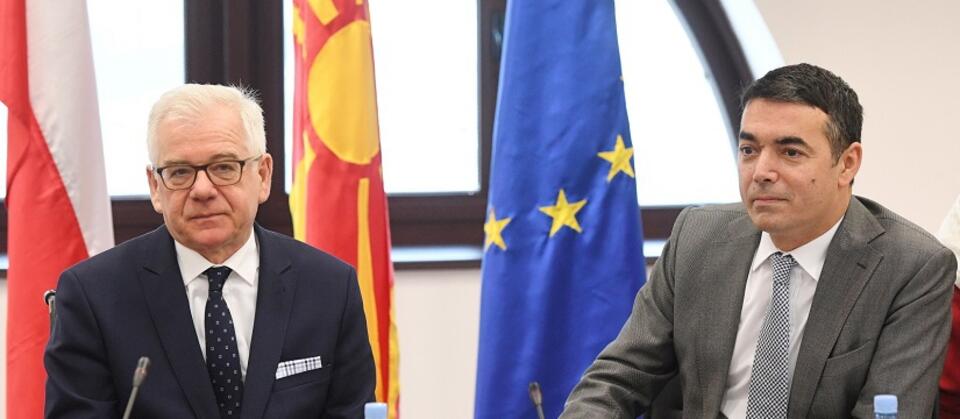 Minister spraw zagranicznych Jacek Czaputowicz i  szef MSZ Macedonii Nikola Dimitrow / autor: PAP/Radek Pietruszka