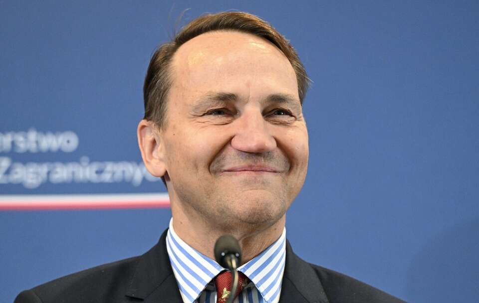 Gawryluk summed up Sikorski! "Can't keep up"