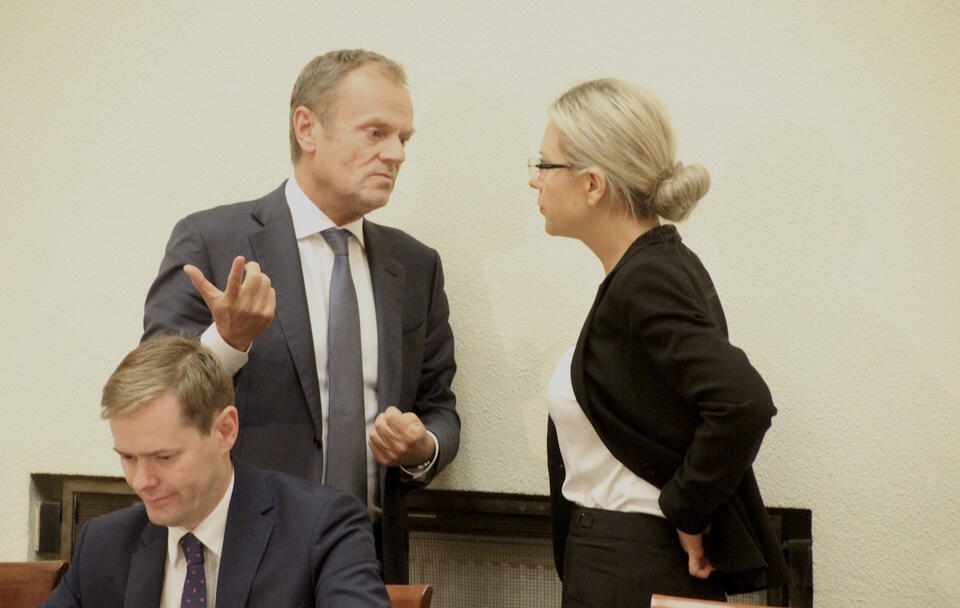 Donald Tusk i Malgorzata Wassermann - Sejm, przesłuchanie Donalda Tuska przed komisją sledczą ds. Amber Gold / autor: Fratria