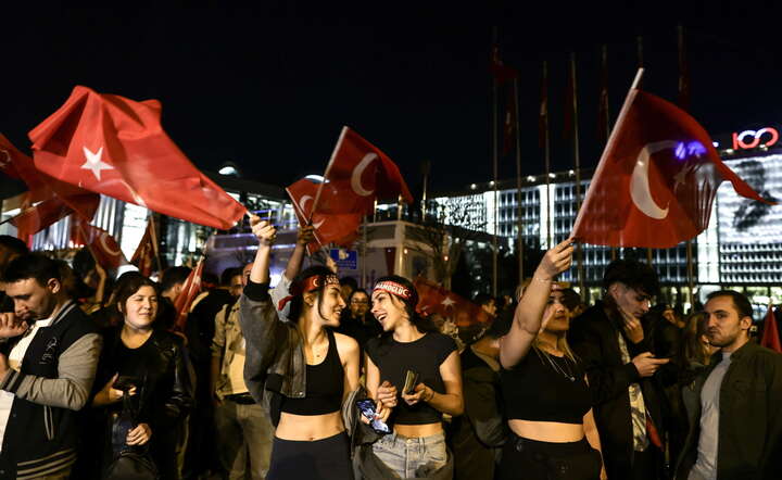 Zwrot w Turcji. Opozycja bierze wielkie miasta