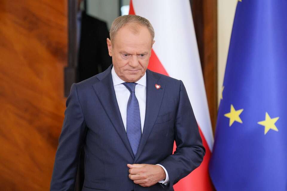 Premier RP Donald Tusk podczas oświadczenia dla mediów w siedzibie KPRM w Warszawie / autor: PAP/Paweł Supernak