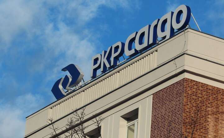 Na koniec czerwca na nieświadczeniu pracy przebywało ok. 20 proc. pracowników PKP Cargo / autor: Fratria