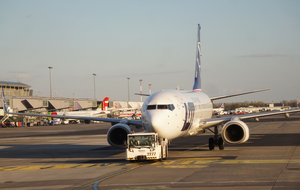 Samolot linii lotniczych / autor: Fratria