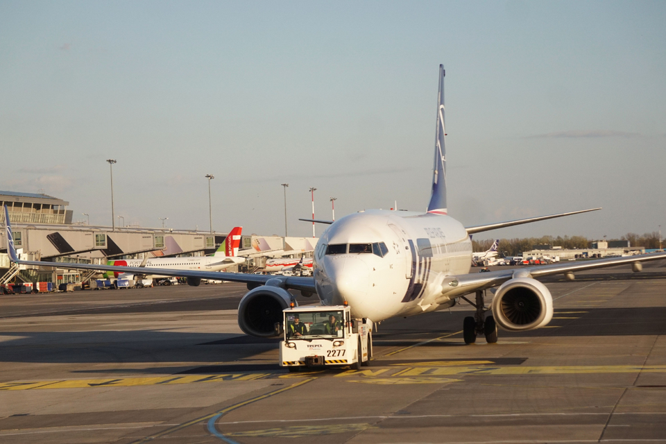 Samolot linii lotniczych / autor: Fratria