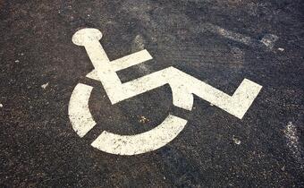 Niepełnosprawni mogą dłużej liczyć na pomoc!