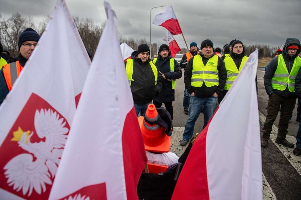 Blokada przez rolników przejścia granicznego z Ukrainą w Dorohusku / autor: PAP/Wojtek Jargiło