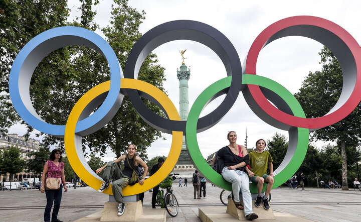 W Paryżu dopinane są ostatnie przygotowania do rozpoczęcia Igrzysk olimpijskich / autor: PAP/EPA/TERESA SUAREZ 