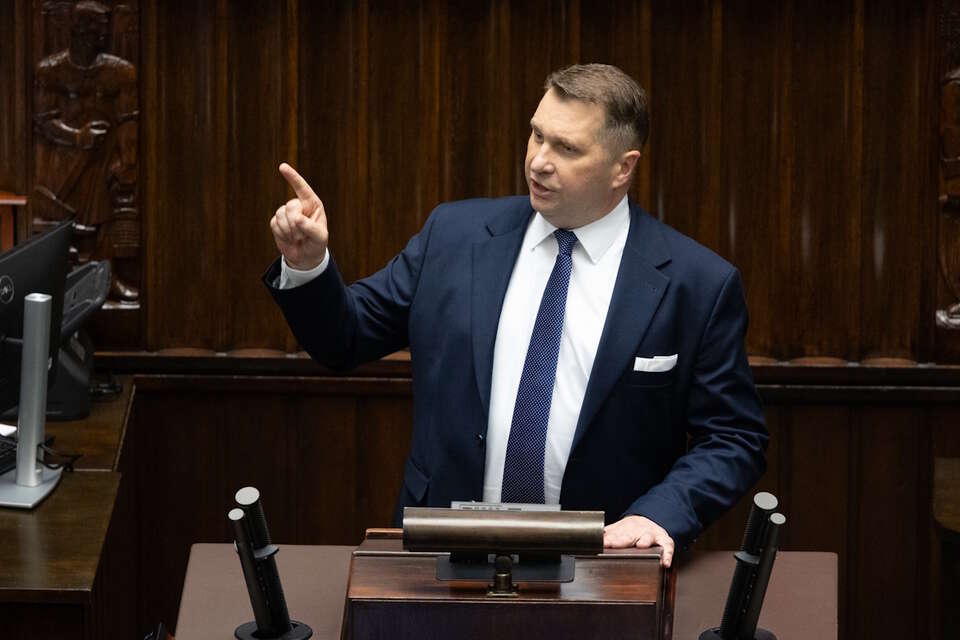 Gwałt na żabolce. Prof. Poeta: Kierwiński do dymisji