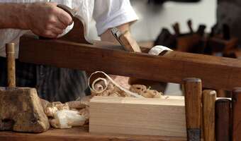 Branża meblowa ugina się pod ciężarem długów