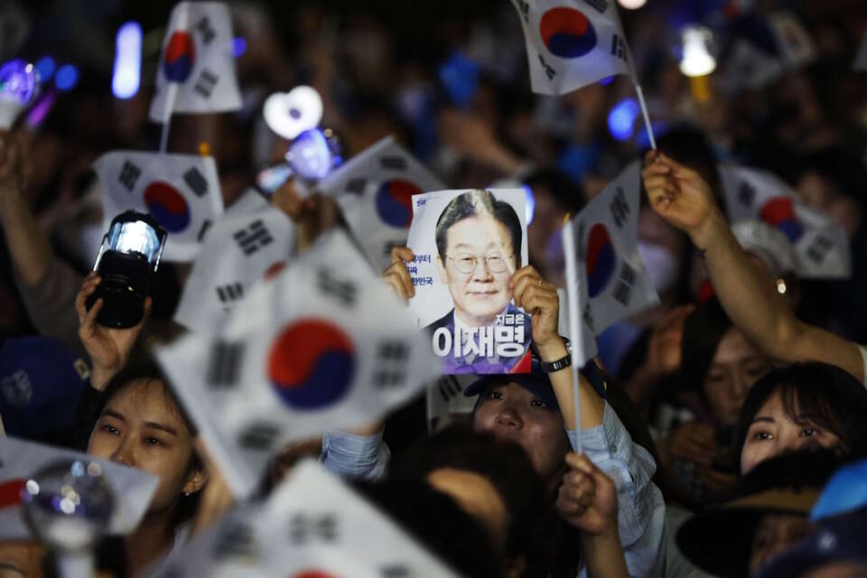 Według sondaży exit poll prezydentem Korei Południowej został Li Dze Mjung / autor: PAP/EPA