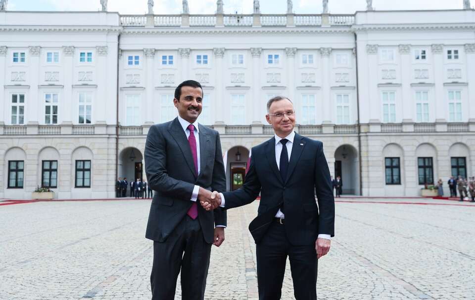 Prezydent powitał emira Kataru. Omówią kwestie gospodarcze