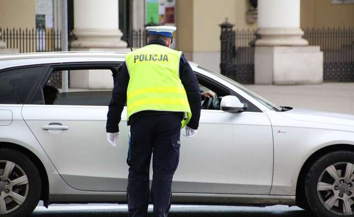 Płacisz mandat? Zyskują polskie drogi