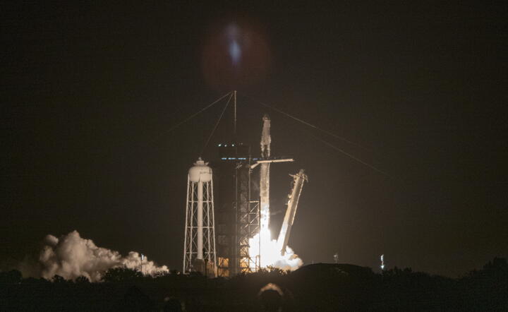 Start rakiety Falcon 9 / autor: PAP/EPA/CRISTOBAL HERRERA-ULASHKEVICH