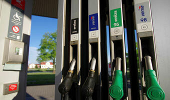 Ceny paliw na stacjach mogą spaść w pierwszych dniach wakacji