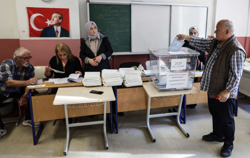 Wybory w Stambule / autor: PAP/EPA/ERDEM SAHIN