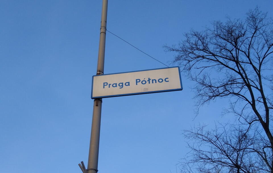 Praga Północ w Warszawie / autor: wikimedia.commons/Praga Północ (MSI plate)/17 November 2021/Patryk2710