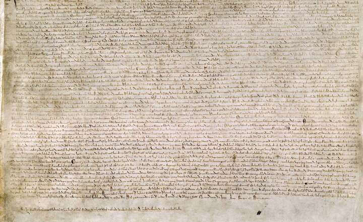 Magna Carta Libertatum, skan jednego z certyfikowanych egzemplarzy z roku 1215 / autor: Wikimedia (domena publiczna)
