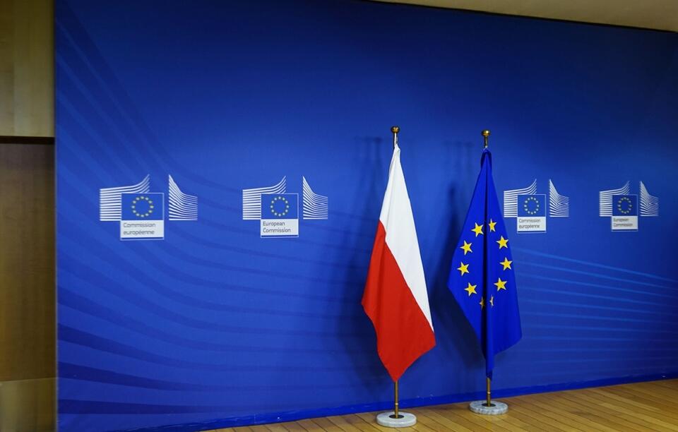 Flaga Polski i UE / autor: Fratria