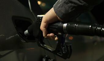 Ceny ropy szaleją! Ale chroni nas nadal rządowa tarcza
