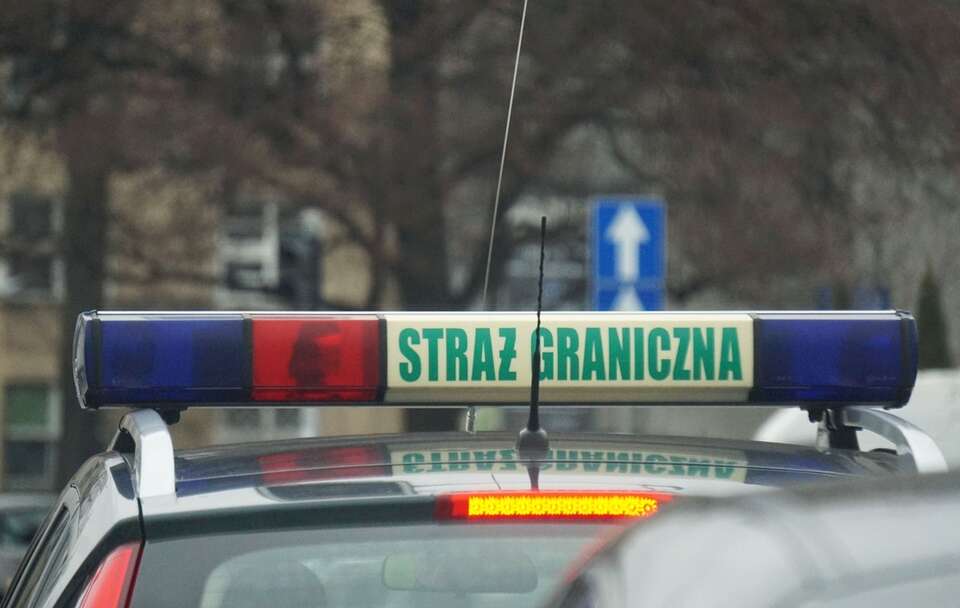 Ważny funkcjonariusz KG SG zajmował się handlem ludźmi / autor: Fratria