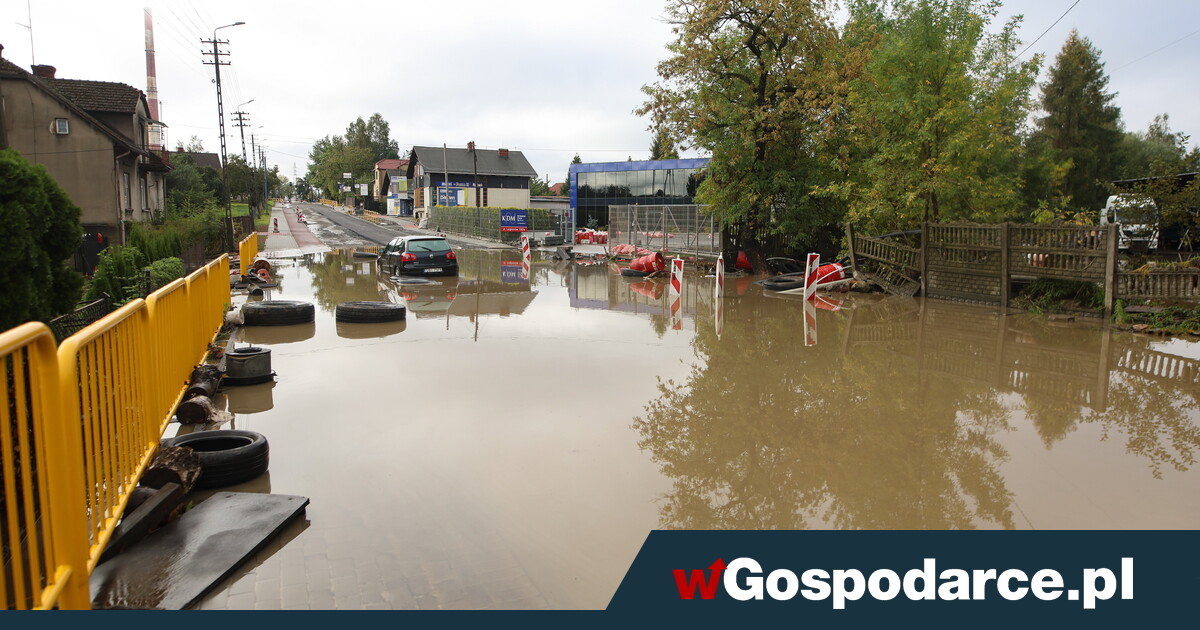 Dramatyczne powodzie w Polsce. Mieszkańcy miast ewakuowani